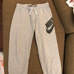 Nike ankle length cropped sweats